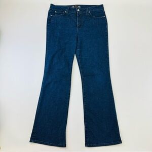 Miraclebody stretch denim jeans dark wash bootcut  Womens Size 14 Curvy Girl